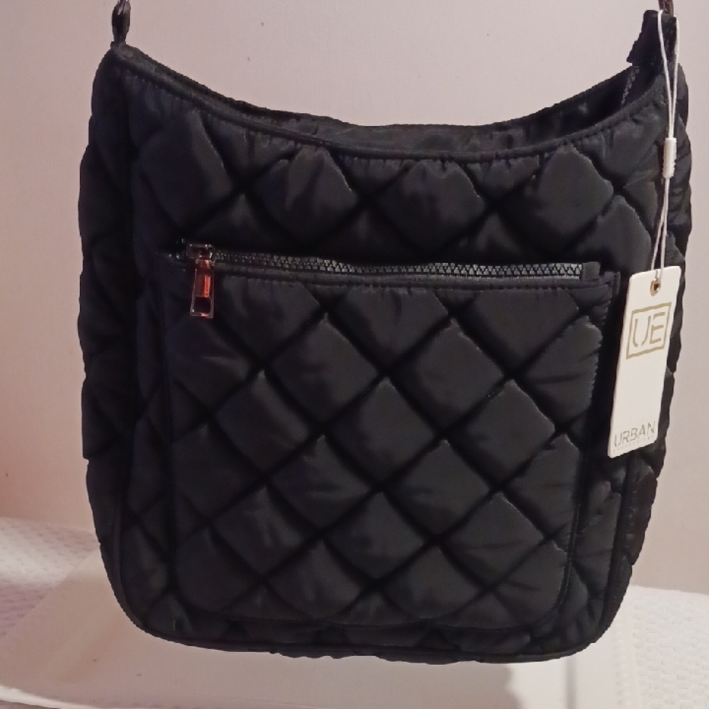 Chic! Urban Expresions ⚜️ Black Quilted Puffer Crossbody Bag - Picture 4 of 13